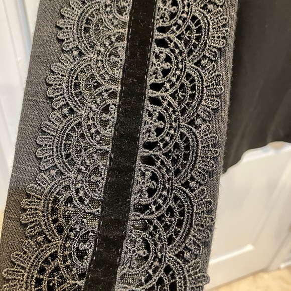 Plus size blouse - Picture 3 of 6